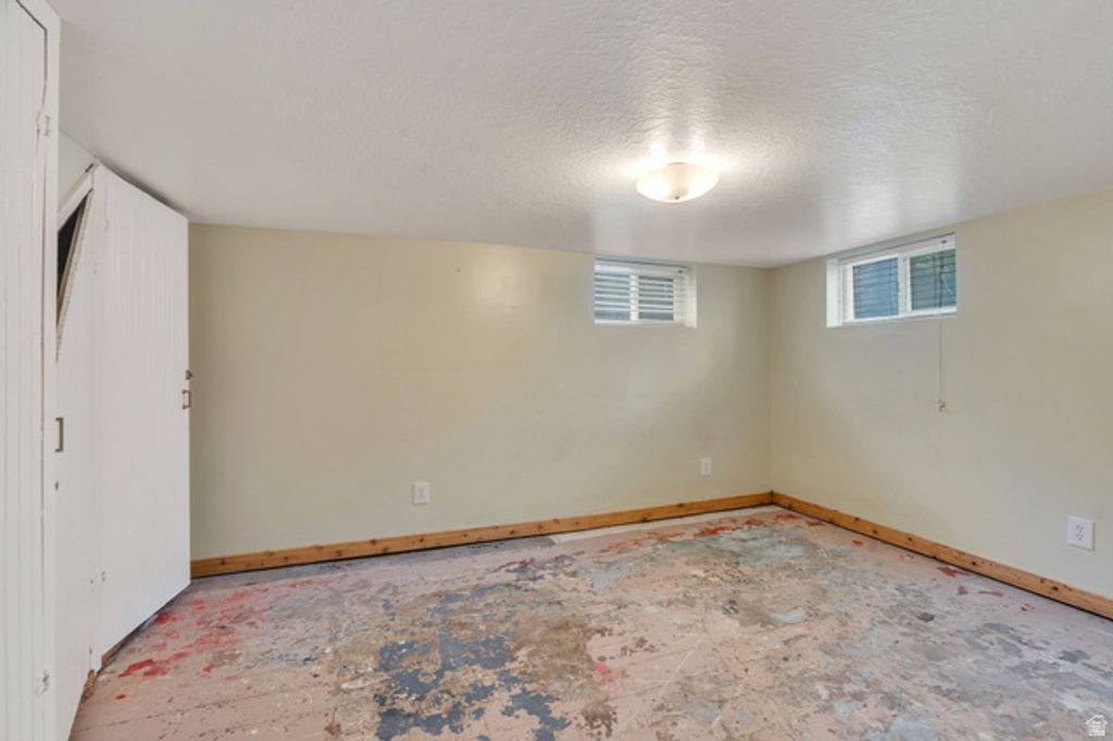 Image 12 of property listing at 1260 28TH ST, Ogden, UT 84403