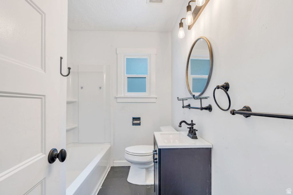 Image 8 of property listing at 1260 28TH ST, Ogden, UT 84403