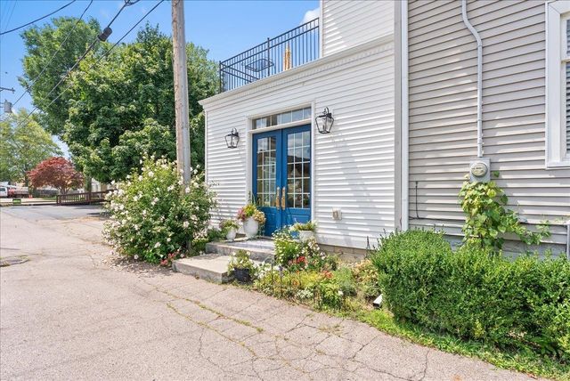 215 W Williams Street, Owosso, MI 48867