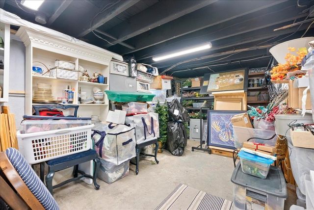 215 W Williams Street, Owosso, MI 48867