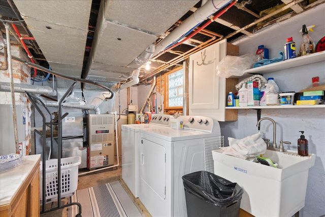 215 W Williams Street, Owosso, MI 48867