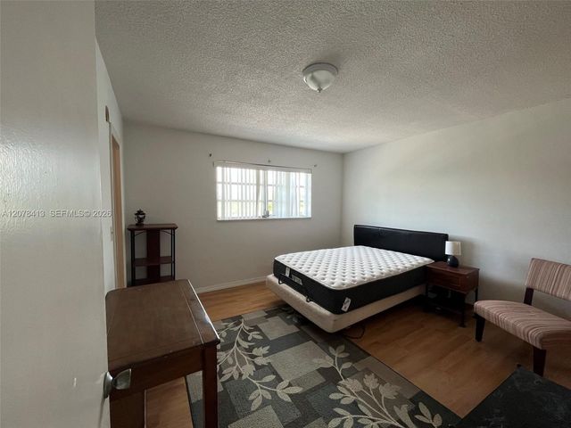 581 Blue Heron Drive 307-B, Hallandale Beach, FL 33009