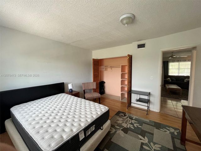 581 Blue Heron Drive 307-B, Hallandale Beach, FL 33009