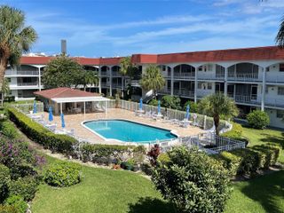 581 Blue Heron Drive 307-B, Hallandale Beach, FL 33009