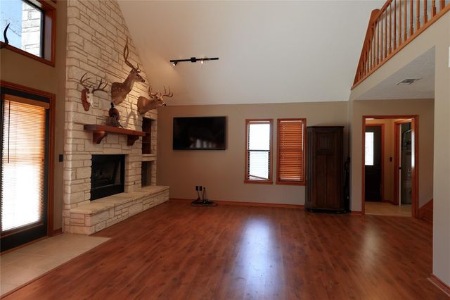 3337 Brunes Mill Road, Columbus, TX 78934