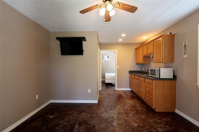 3337 Brunes Mill Road, Columbus, TX 78934