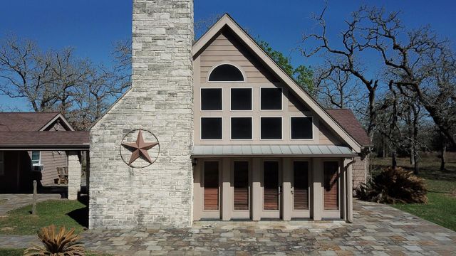 3337 Brunes Mill Road, Columbus, TX 78934