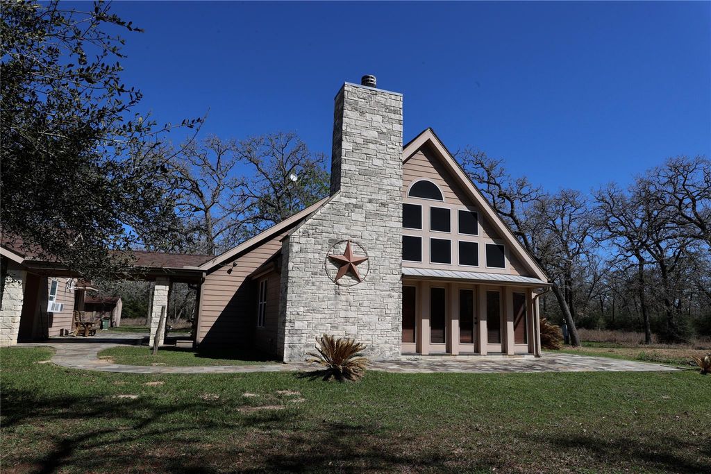 3337 Brunes Mill Road, Columbus, TX 78934