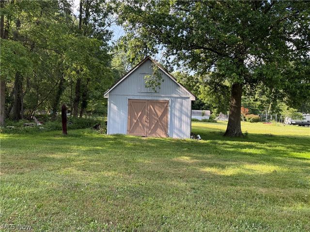 5920 Weaver Road, New Franklin, OH 44216