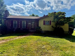 5920 Weaver Road, New Franklin, OH 44216