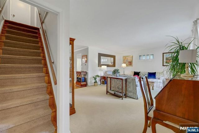 522 Helena Avenue, Wyckoff, NJ 07481