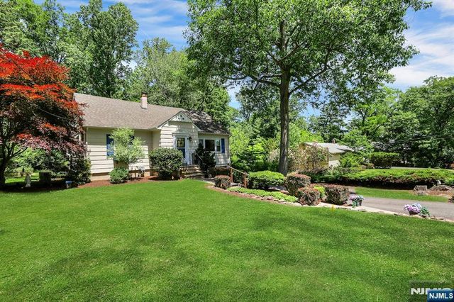 522 Helena Avenue, Wyckoff, NJ 07481