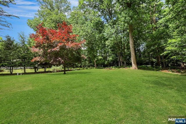 522 Helena Avenue, Wyckoff, NJ 07481