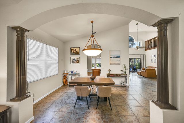 15 Lawrence Lake Drive, Boynton Beach, FL 33436