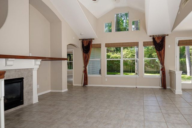 54 Longsford, The Woodlands, TX 77382