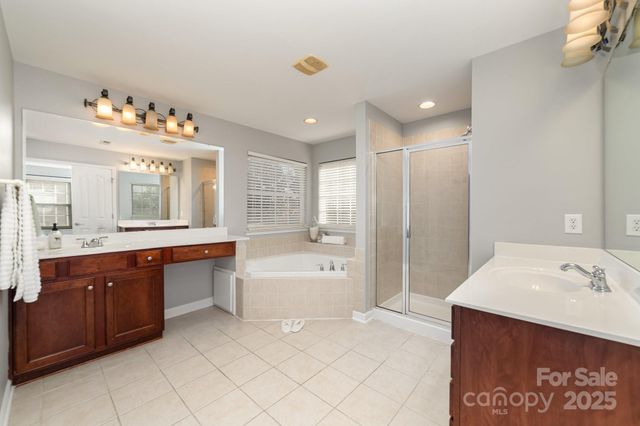 3818 Kalispell Lane, Charlotte, NC 28269