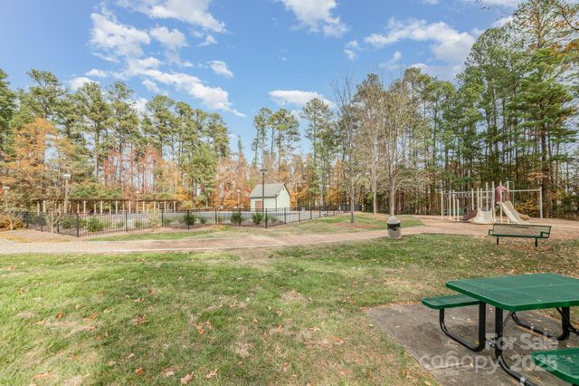 3818 Kalispell Lane, Charlotte, NC 28269