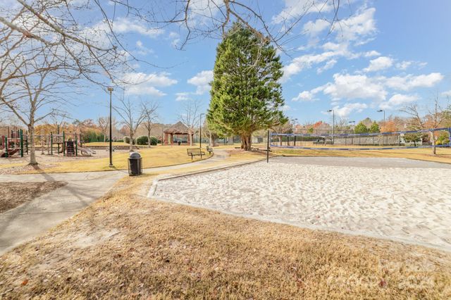 3818 Kalispell Lane, Charlotte, NC 28269