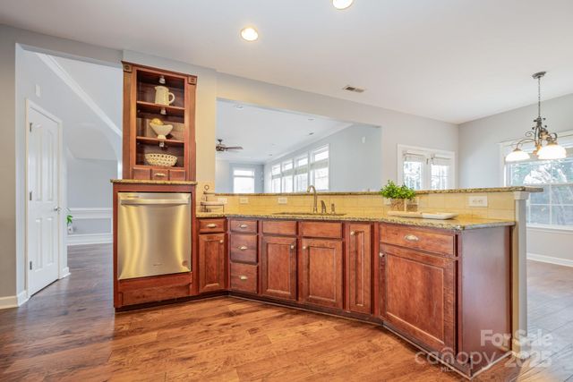 3818 Kalispell Lane, Charlotte, NC 28269