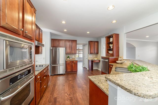 3818 Kalispell Lane, Charlotte, NC 28269