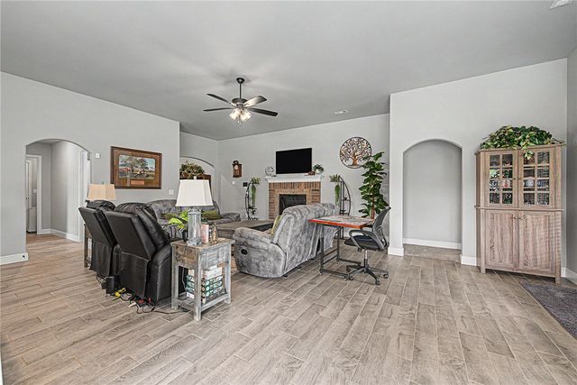 2400 Graham Lane, Pea Ridge, AR 72751