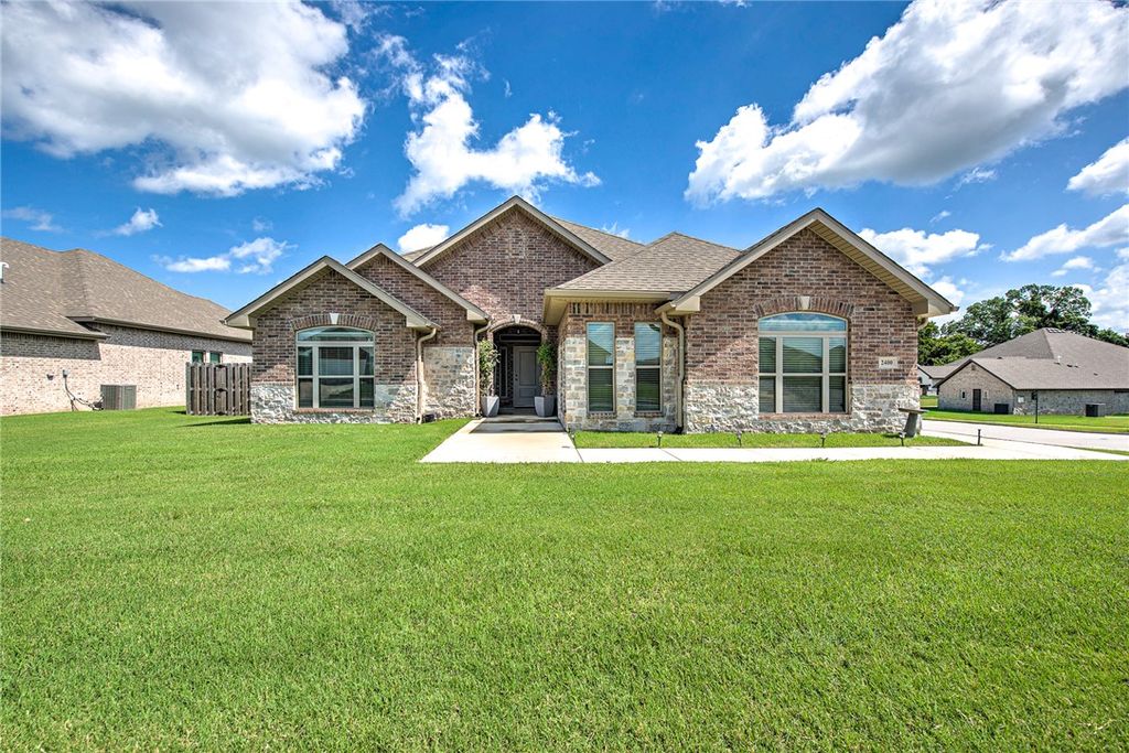 2400 Graham Lane, Pea Ridge, AR 72751