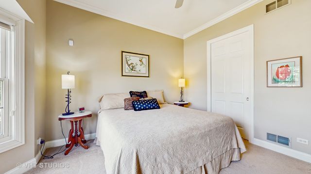 870 Legacy Ridge, Algonquin, IL 60102