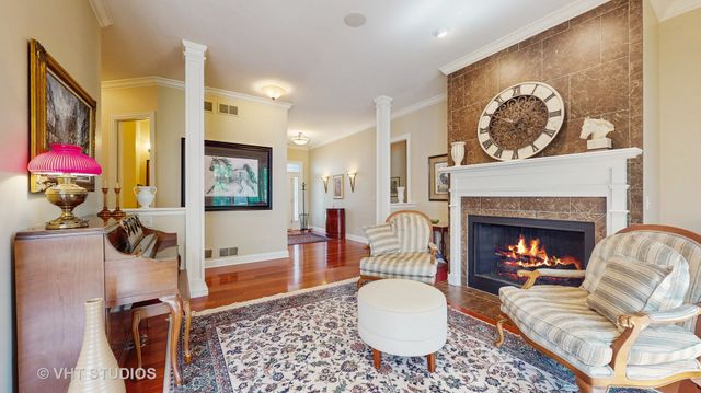 870 Legacy Ridge, Algonquin, IL 60102