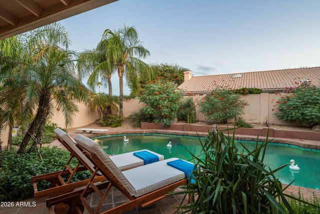 6902 E HEARN Road, Scottsdale, AZ 85254