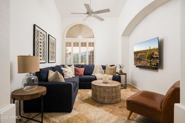 6902 E HEARN Road, Scottsdale, AZ 85254