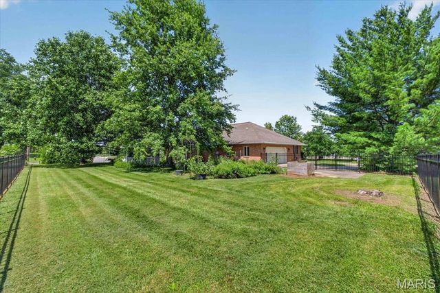 101 Polo Run, Waterloo, IL 62298