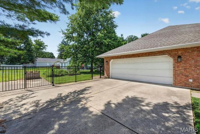 101 Polo Run, Waterloo, IL 62298