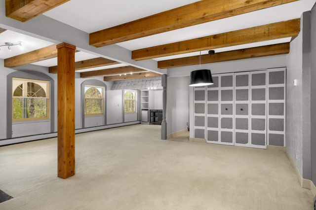 1810 Valley Curve Road, Mendota Heights, MN 55118