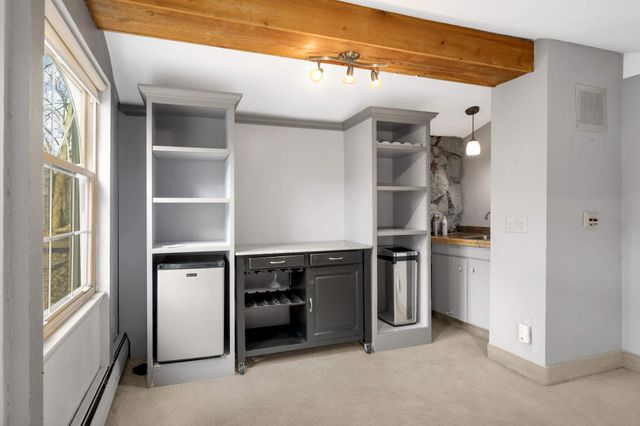 1810 Valley Curve Road, Mendota Heights, MN 55118