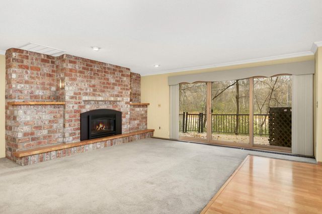 1810 Valley Curve Road, Mendota Heights, MN 55118