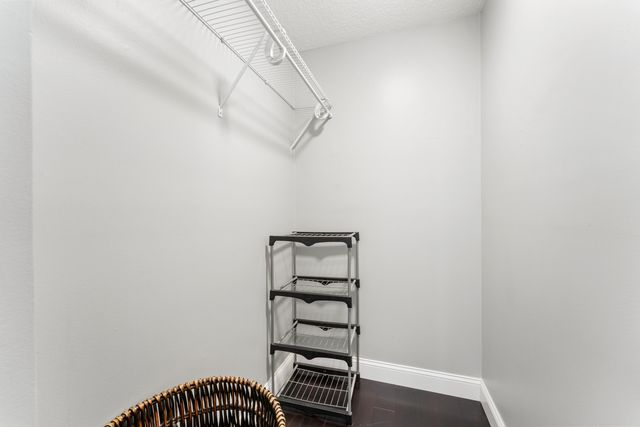 516 Shady Pine Way B2, Greenacres, FL 33415