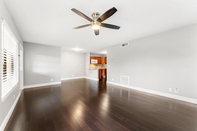 516 Shady Pine Way B2, Greenacres, FL 33415