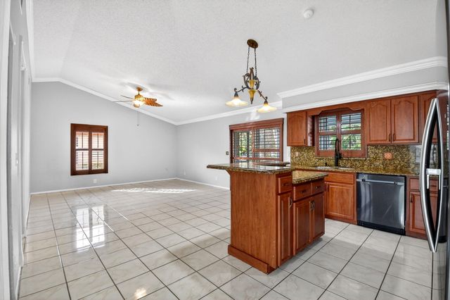 4105 S Shelley Rd Road S, West Palm Beach, FL 33407