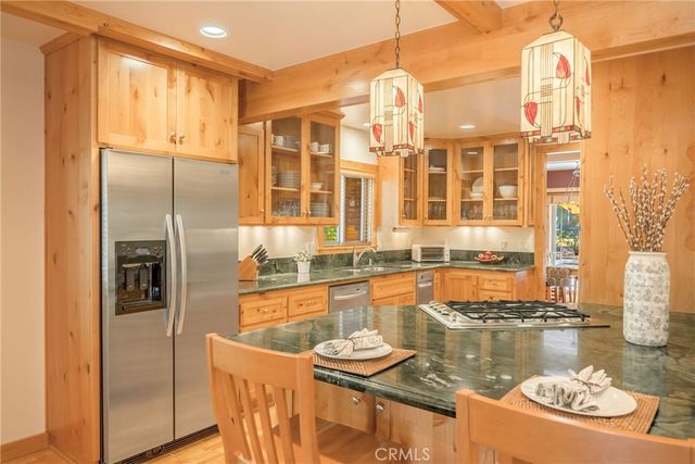 39145 Starview Lane, Big Bear Lake, CA 92315