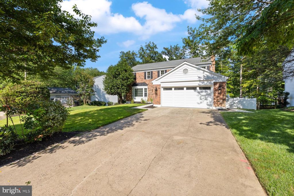 9368 TOVITO DR, Fairfax, VA 22031
