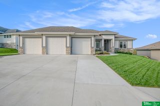 16061 CW Hadan Drive, Bennington, NE 68007