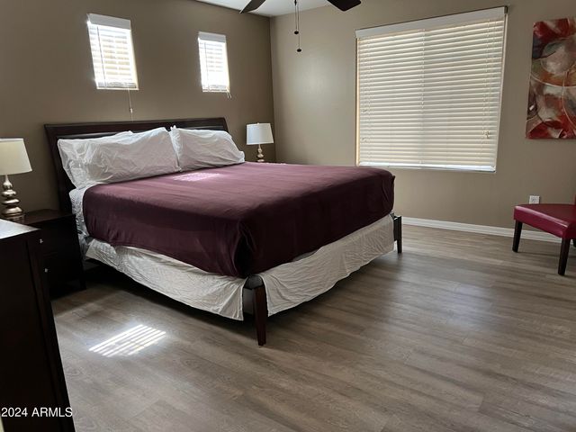 5384 W Molly Lane, Phoenix, AZ 85083