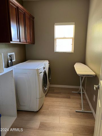5384 W Molly Lane, Phoenix, AZ 85083