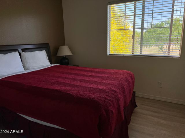 5384 W Molly Lane, Phoenix, AZ 85083
