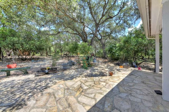 639 Bluff Ridge Ct, New Braunfels, TX 78132