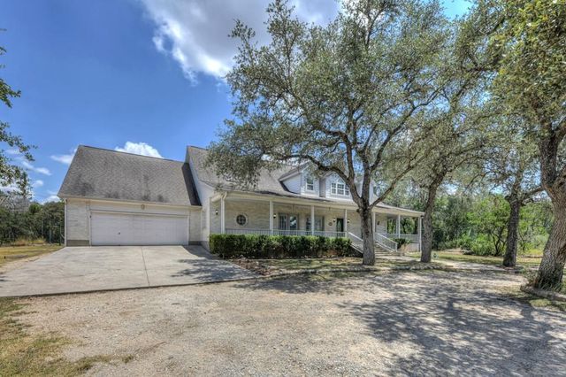 639 Bluff Ridge Ct, New Braunfels, TX 78132