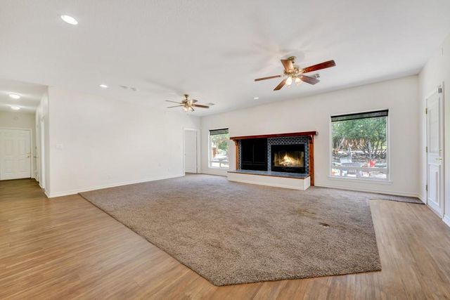 639 Bluff Ridge Ct, New Braunfels, TX 78132