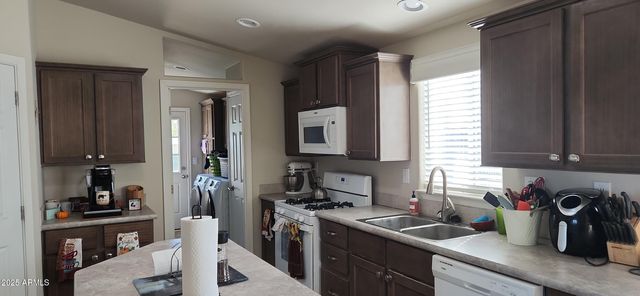 1983 E CRYSTAL Lane, Eagar, AZ 85925