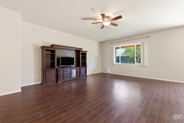 14316 Del Webb Court, Bakersfield, CA 93306