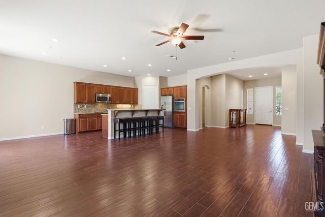 14316 Del Webb Court, Bakersfield, CA 93306
